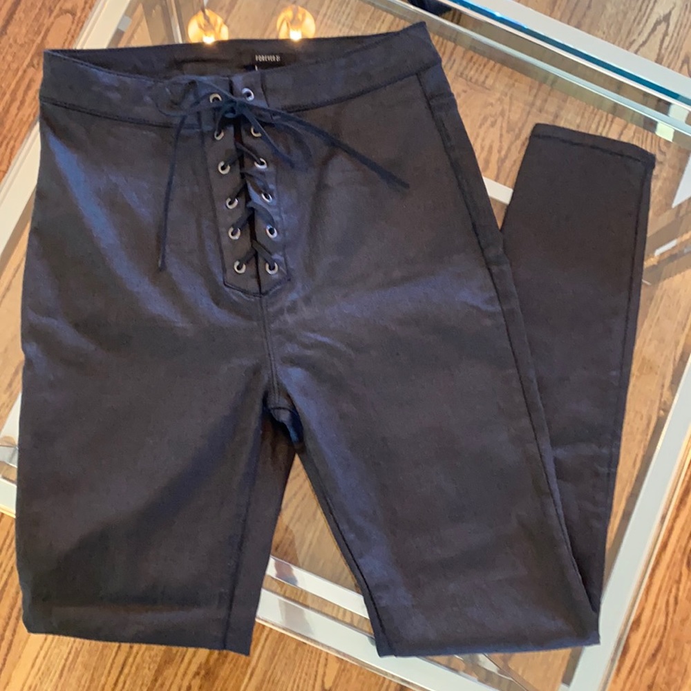 Forever 21 blk am lace up jeans.